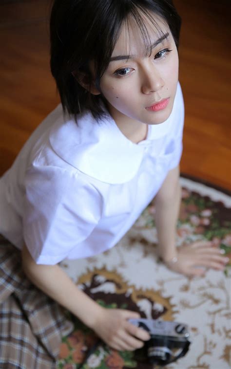 被越狱者侵犯在线观看